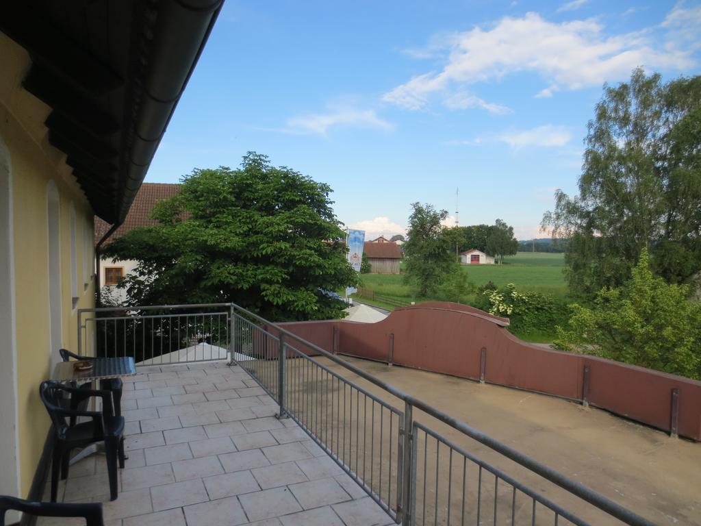 Gasthof Pension Kirschner Lappersdorf  Exterior photo
